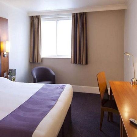 Premier Inn Huddersfield Central Luaran gambar