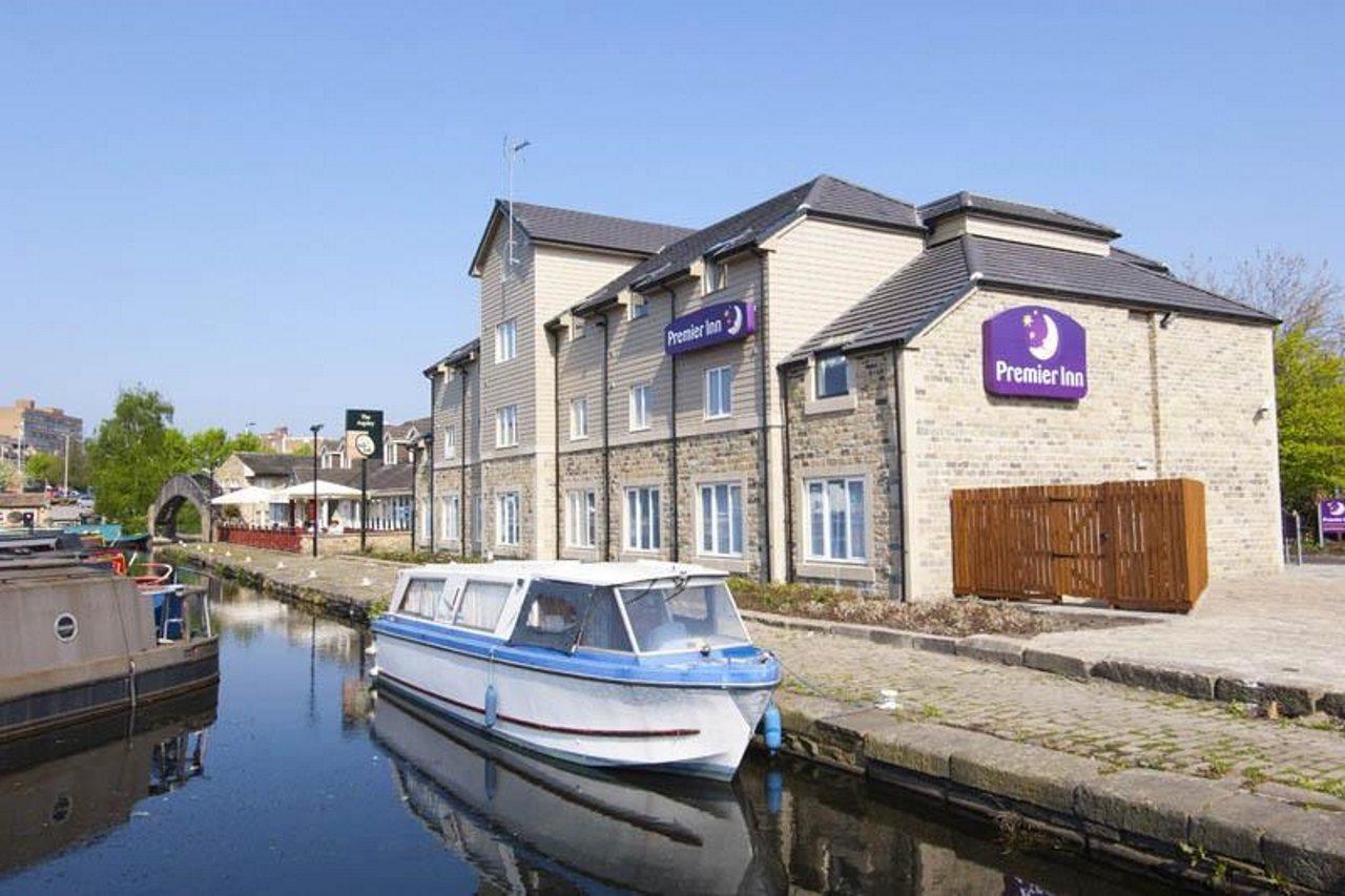 Premier Inn Huddersfield Central Luaran gambar