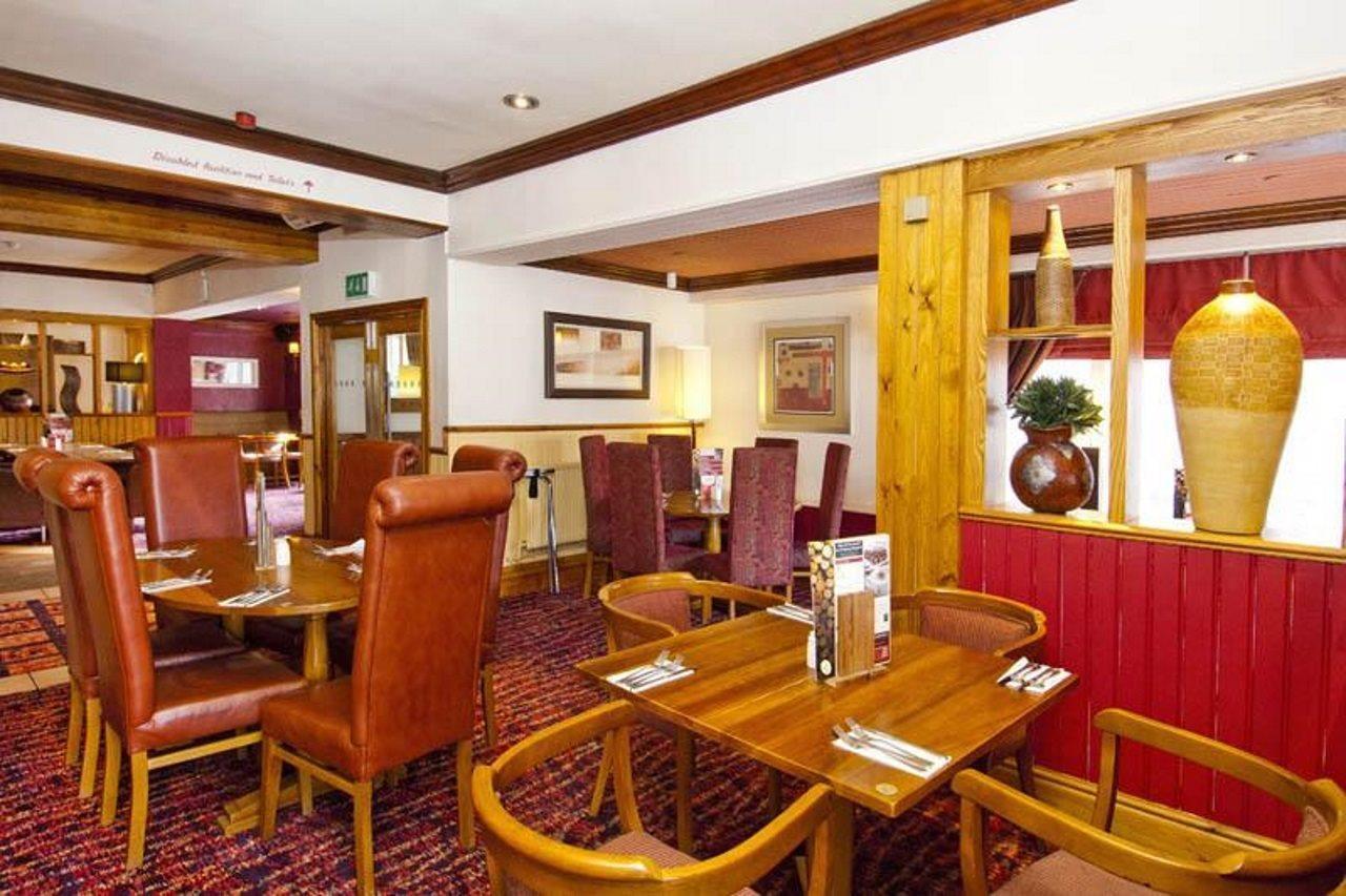 Premier Inn Huddersfield Central Luaran gambar