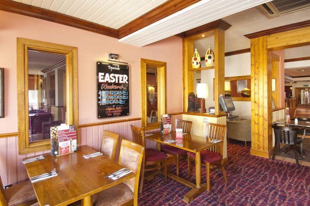 Premier Inn Huddersfield Central Luaran gambar