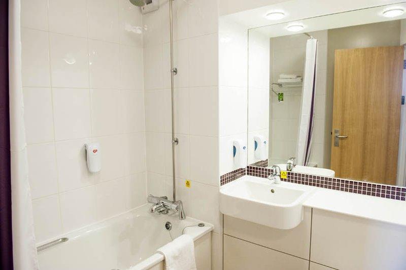 Premier Inn Huddersfield Central Luaran gambar
