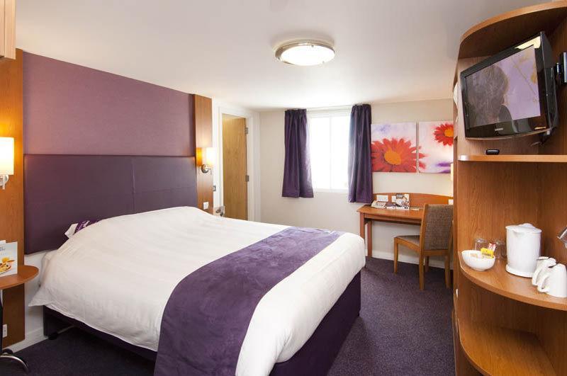 Premier Inn Huddersfield Central Luaran gambar